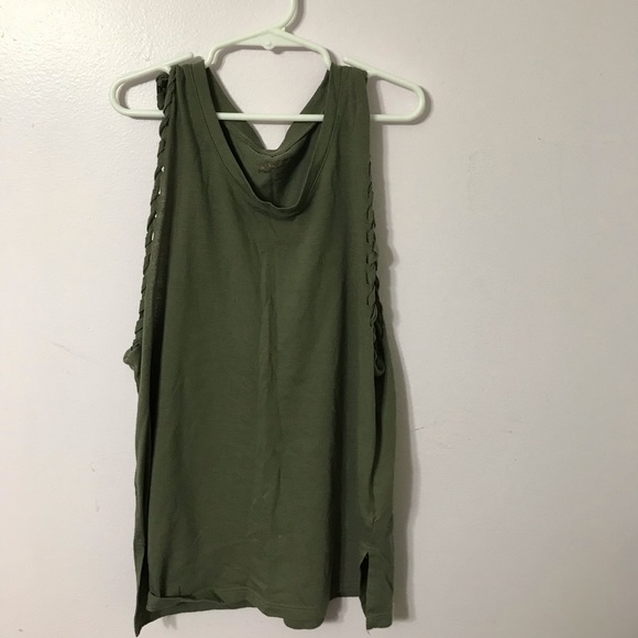 Green Tank - Picture 2 of 3
